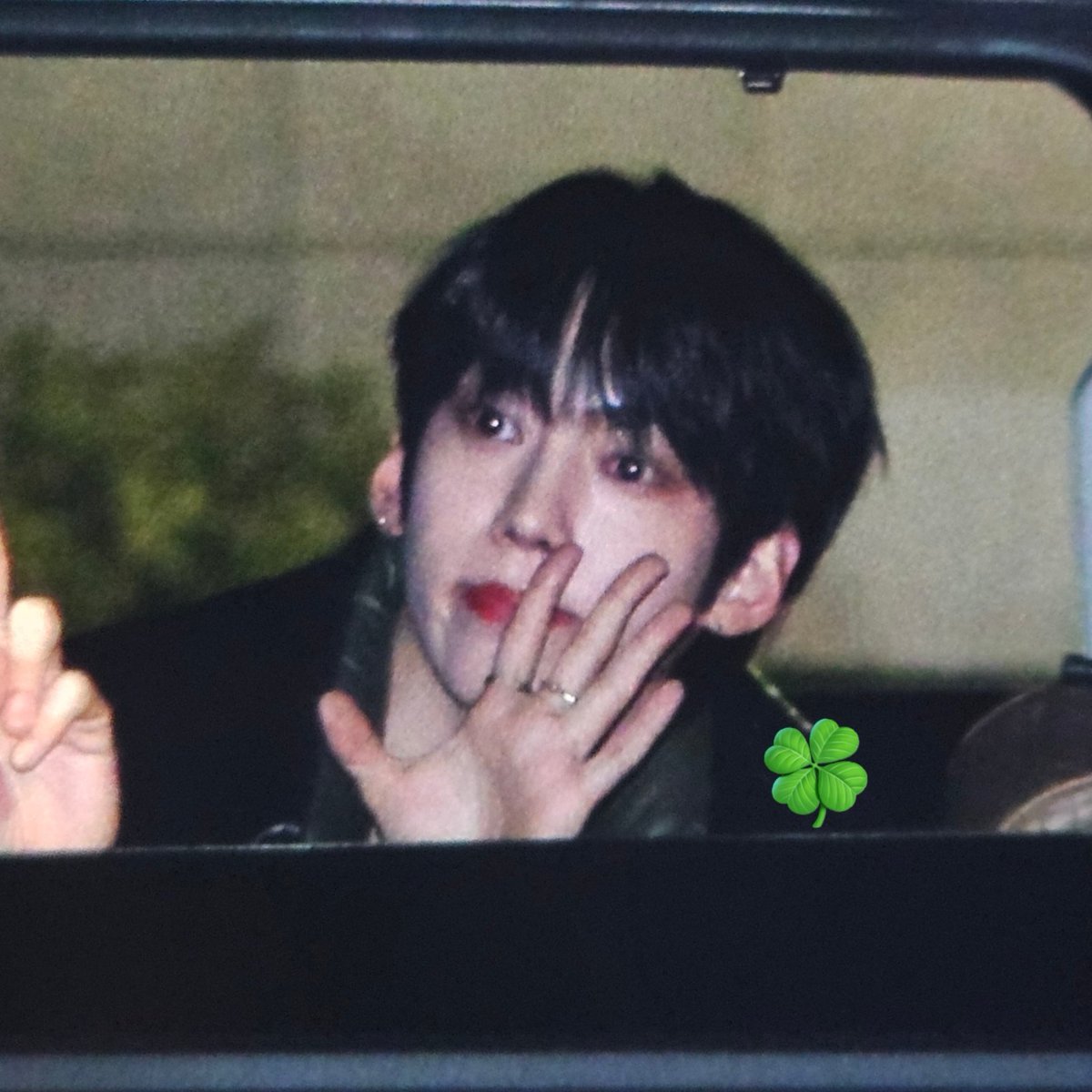 kamdenfangirl's tweet photo. 캠든이 엔팝 퇴근 . .  캠냥이 https://t.co/XFICTbsoyI