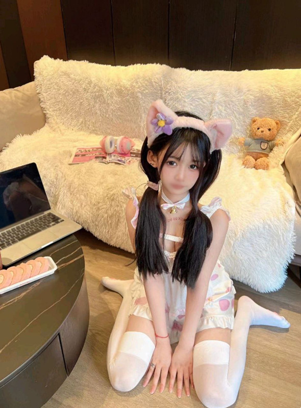 5_cc58's tweet photo. 今晚這套怎麽樣？
#19歲 #高中生 #轉推免費約一次 https://t.co/O2Ypay0Lb4