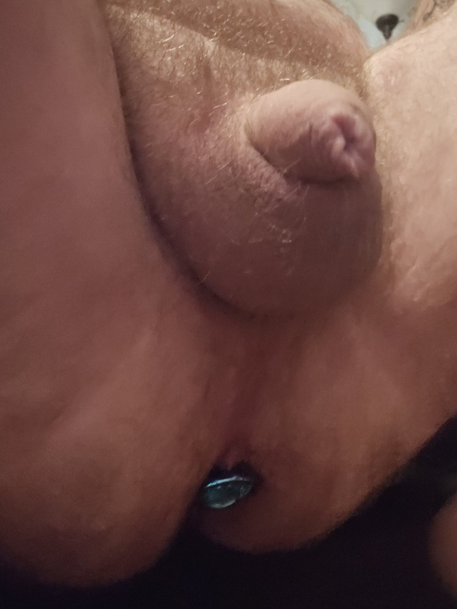 packagehandler6's tweet photo. I've been a busy packagehandler trying out new hole stretchers. https://t.co/XzMPcAvGnv