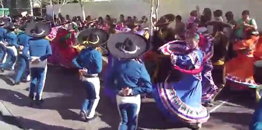 SaidJedidi's tweet photo. Con acento marroquí: #Larache: Un #folkloremusical #cautivador tiende un ... https://t.co/zJcvbwDyFl https://t.co/oyEXpGZHtX