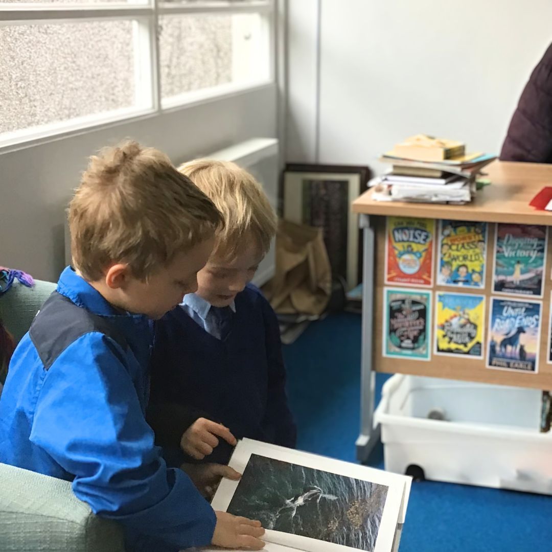 longacreschool's tweet photo. This morning our Years 4s joined the Year 1s in the library for some shared reading.
What a lovely way to start the week!
#LongacreSchool #SurreyPrepSchool #PrepSchool #PrePrepSchool #PrepSchoolLife #IndependentSchool #Nursery #SurreyNursery #GuildfordNursery #SchoolWellbeing https://t.co/aMlm8dJrQo