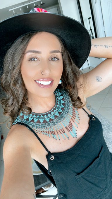 Don&rsquo;t forget to smile 😃 https://t.co/YZe9doxE5l