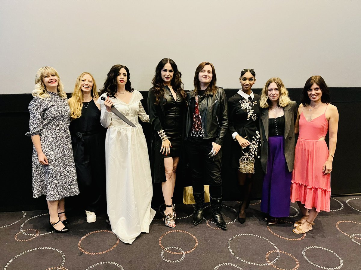 Have an AMAZING time at the North American Blue Rose premiere, everyone! London screening was such an amazing night 😄 film was so good, everyone was lovely and SO talented xxx

<a href="/NikkoAusten/">Nikko Austen Smith🌿✊🏾</a>
<a href="/R_CosplaysLadyD/">RebeccaCosplaysLadyD</a>
<a href="/DanielleBisutti/">Danielle Bisutti #TeamFreya 🦅⚔️ #GodofWarRagnarok</a>