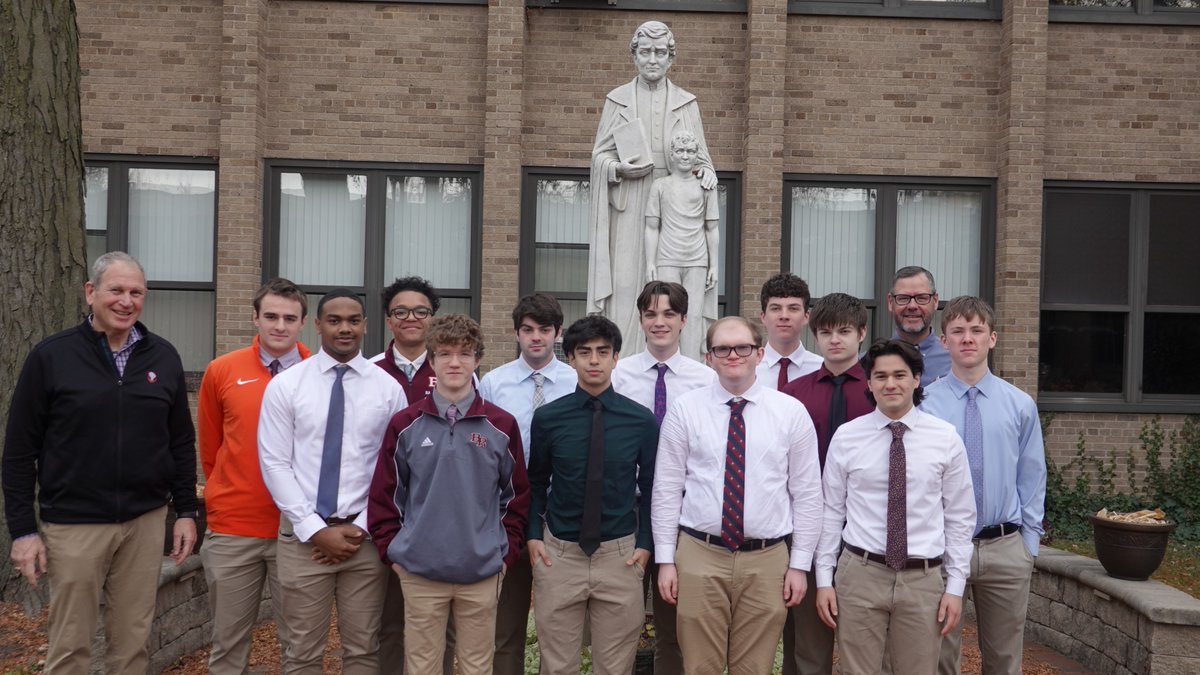 Congratulations to our young men from the Class of 2024 who earned Illinois State Scholar recognition. This prestigious honor is a testament to their hard work, dedication, and academic excellence! #WeAreBR #BeExceptional