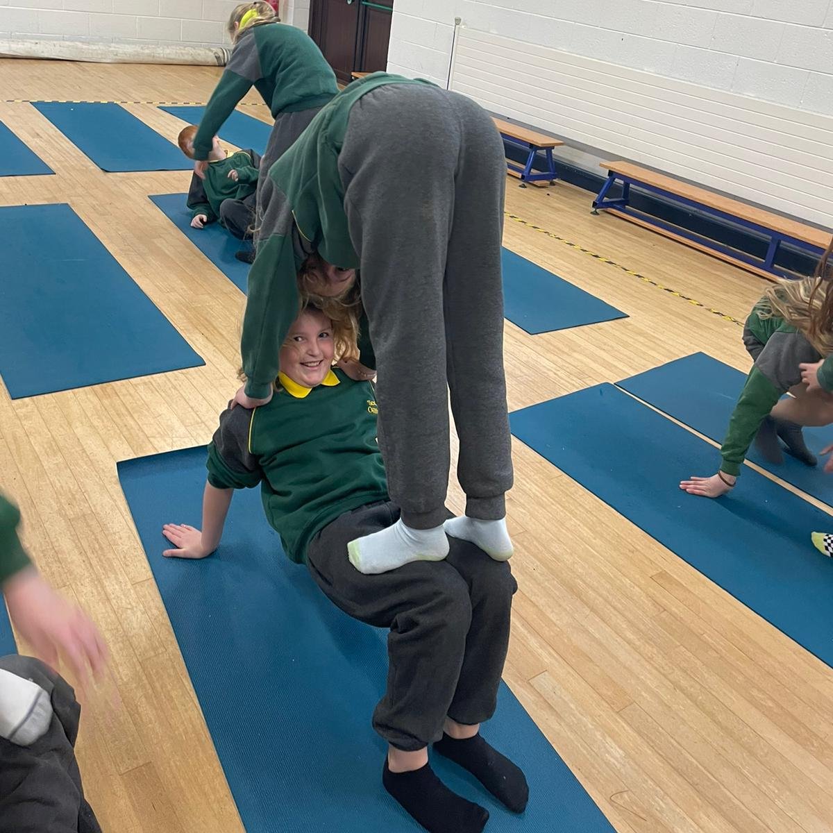 Rang a Ceathair i mbun <a href="/Yoga_as_Gaeilge/">Óga Yoga</a> inniu.

🧘‍♀️🧘🧘‍♂️🧘‍♀️🧘🧘‍♂️🧘‍♀️🧘🧘‍♂️🧘‍♀️🧘🧘‍♂️