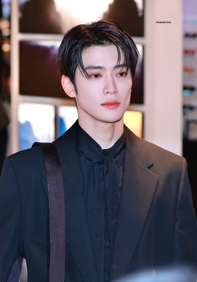Pls rt

Evening Class - 10
📌 readawrite.com/c/3d1e31d0aed0…

ฟิคเรื่องนี้ไม่มีดราม่า
จะพยายามอัพทุกวัน
 #eveningjt #jaeten ft. noren