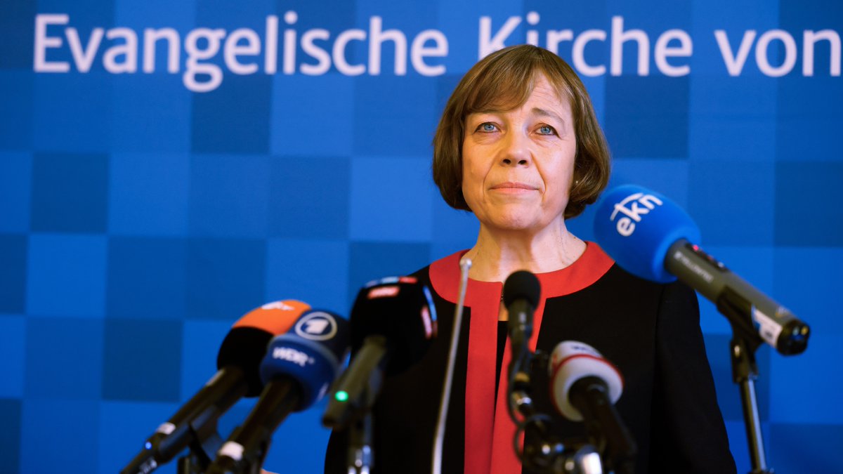 Missbrauchsvorwürfe erschüttern @EKD: Annette #Kurschus tritt zurück @ekvw_online, mehr bei #epdVideo u.epd.de/2sxs