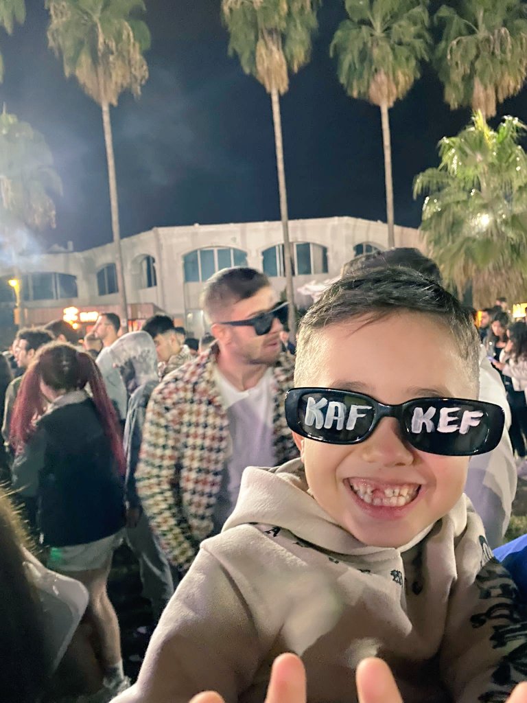 sfttgl33's tweet photo. Dünkü konserdeki en minik hayranın @Sagopakajmerrap #Sago #Mersin kızım yok ama ben de oğluma vasiyet ediyorum şarkılarını 🫶🏻 https://t.co/8LhDGJUmlT