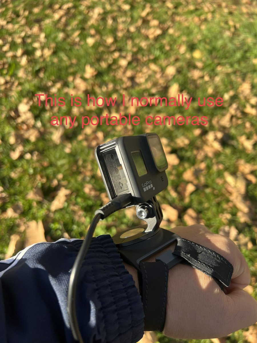 NYUncleCOM's tweet image. It looks a little bulky, hopefully it’s not over 150 grams like their Insta360 X3. For any future portable cameras, 150g should always be the top weight limit, better going to the other reducing direction. #Insta360 #AcePro #Action #Camera #DJI #GoPro @insta360 @DJIGlobal @GoPro