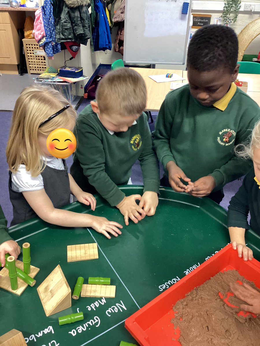 Year1Markeaton's tweet image. We’re making houses out of the different materials! In topic we have learnt about houses around the world and how they aren’t always made out of brick #mpsgeography #mpsscience 💪🏻💚🧠