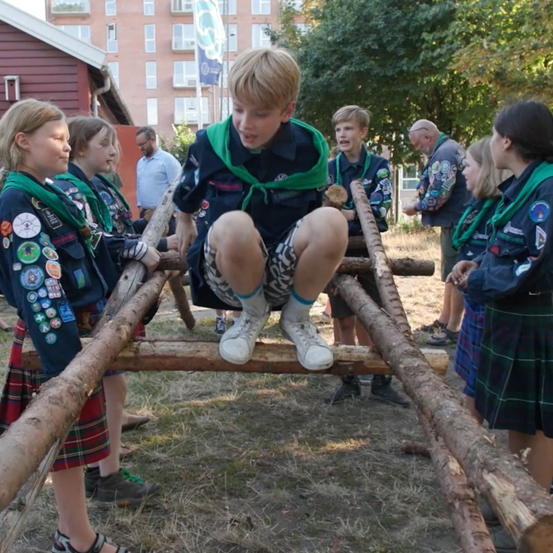 GLÆDELIG INTERNATIONAL BØRNEDAG 🙌 På FN’s Internationale Børnedag husker vi hinanden på vigtigheden af børneinddragelse og indførelsen af Børnekonventionen ❤️ DUF arbejder hver dag på, at børn kommer til orde og har gode rammer for at leve et liv med tryghed, omsorg og glæde