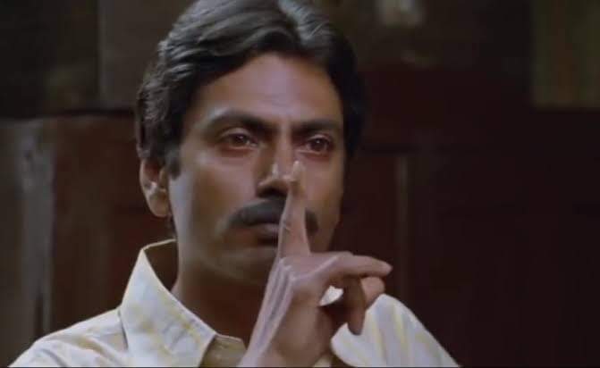 Austrailian batsman to indian crowd #indiancrowd