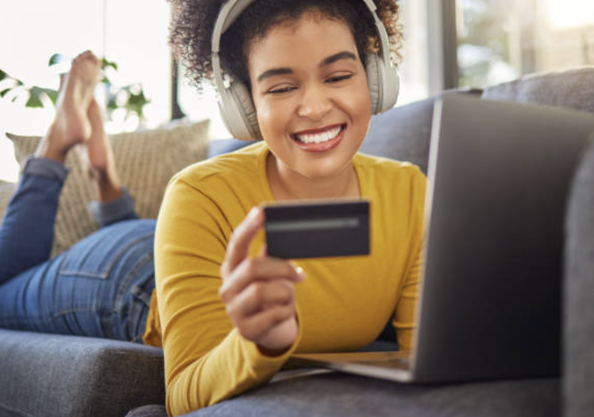 HbcuCdacOMM's tweet photo. Don't fall into the "self-gifting" trap while holiday shopping. According to the National Retail Federation, nearly 60% of people buy themselves a "little something" while #shopping for their loved ones. https://t.co/5hFQzCMsBV https://t.co/TCVlyyDfa3
