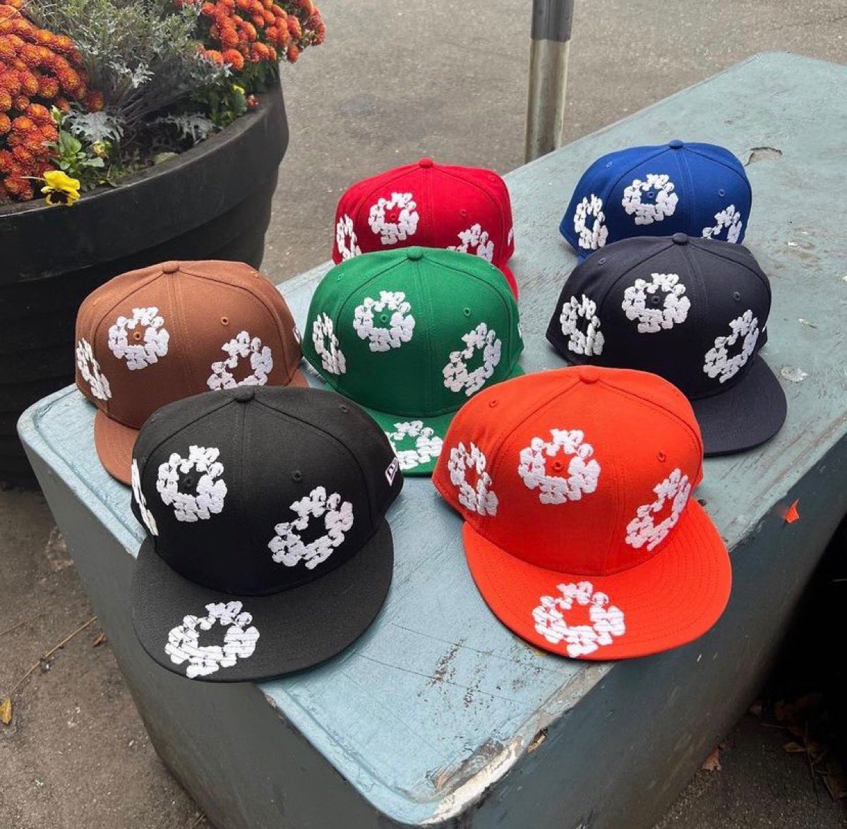 か*様 Denim Tears 新作 denim cap デニムティアーズ Denim Tears × New Era Cotton Wreath 59FIFTY 全7色が日本時間11月22