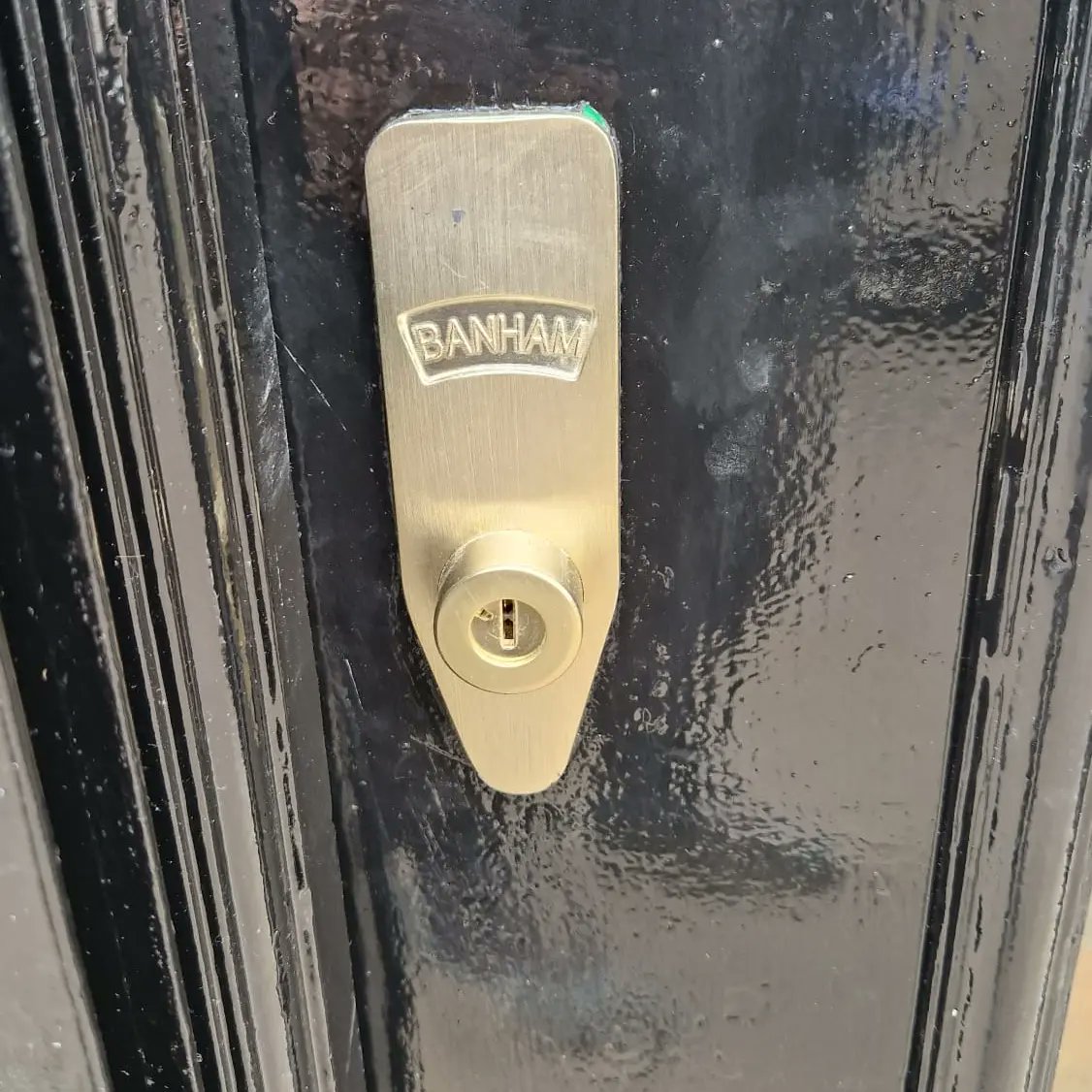 IKSLocksmiths's tweet image. Banham Locks Installed in East London

Contact us on 0203 284 1045

#banham #locks #banhamlocks #mlalocksmith #masterlocksmithsassociation