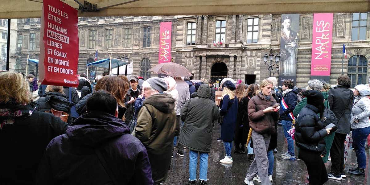 OVEO_org's tweet image. Le samedi 18 novembre l'@OVEO était aux côtés du @Collenfantiste et d'autres associations pour lutter contre toutes les violences faites aux jeunes personnes 

💪  La banalisation de la violence éducative ordinaire et de l'adultisme doit cesser  !

#18novembreEnfantiste