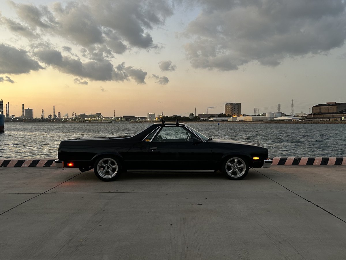 Funkydogg_remix's tweet photo. 200万の時に買っといてよかった
車高下げた。かっこよ https://t.co/6VAsDJoErj