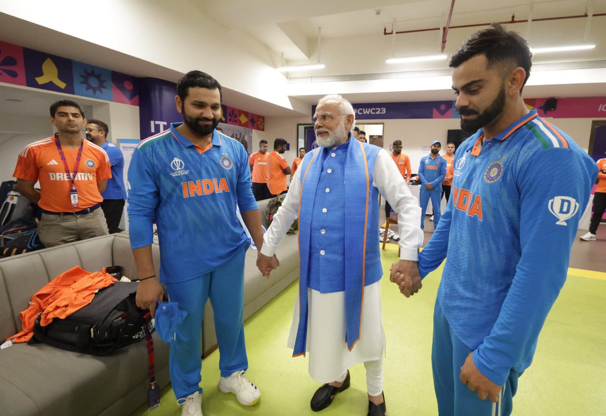 Tavysingh's tweet photo. What leaders do 🇮🇳 https://t.co/uUwGDwDtb3