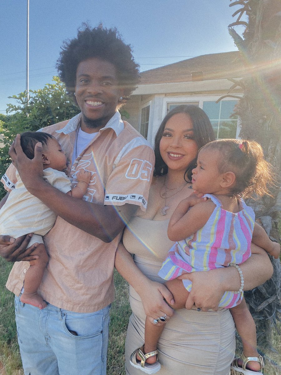 Couples Posting their W's tweet media