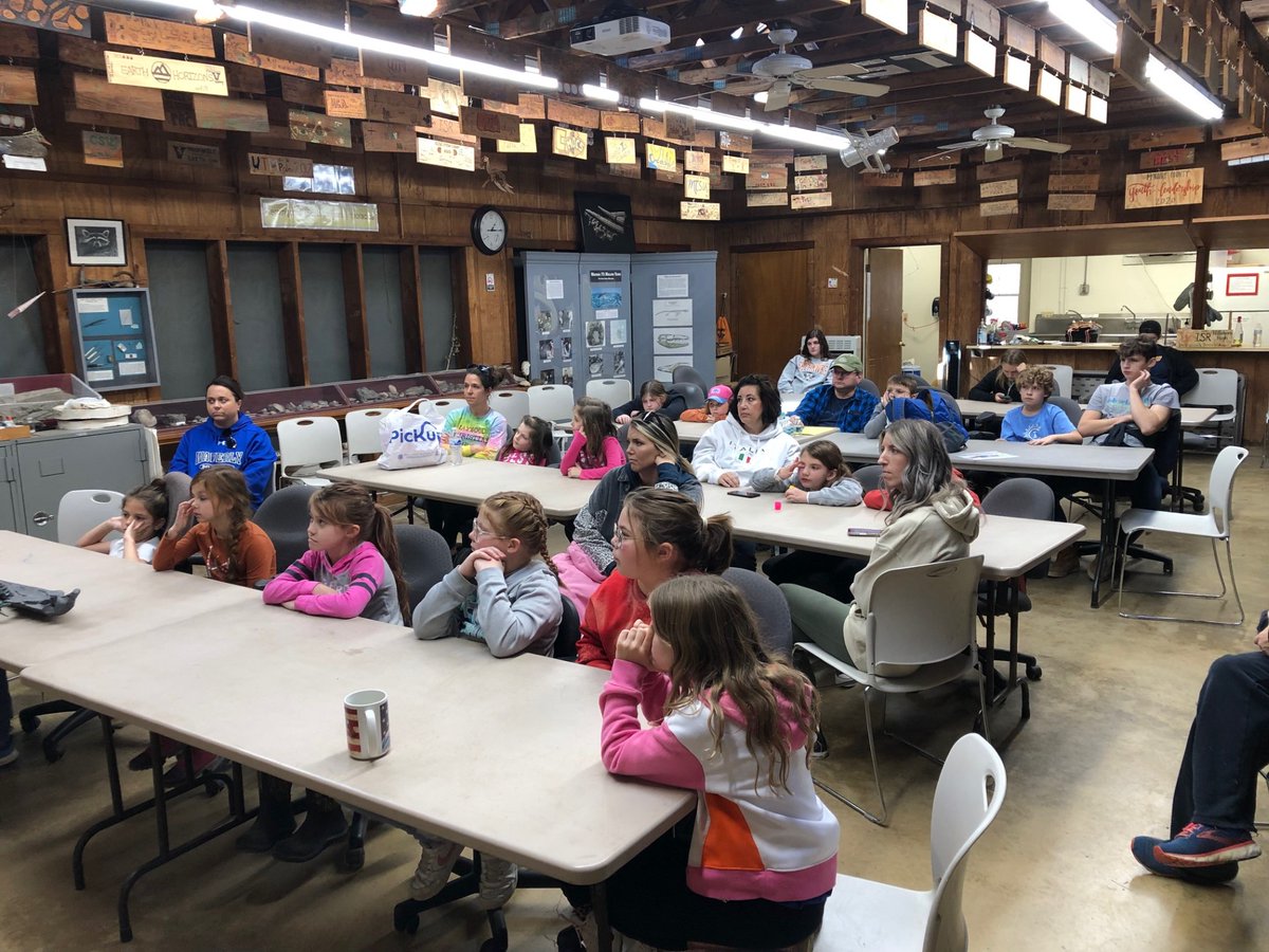 UTMCCSC's tweet photo. We had a great Community Day at Coon Creek!
#CoonCreek #CommunityDay #citizenscience #CoonCreekScienceCenter #fossil #fossildig #science #paleontology #TN #Tennessee #westTennessee #Cretaceous #education #McNairyCounty #McNairyCountyTN #explore #nature #canyoudigit https://t.co/2mXtGnBgai