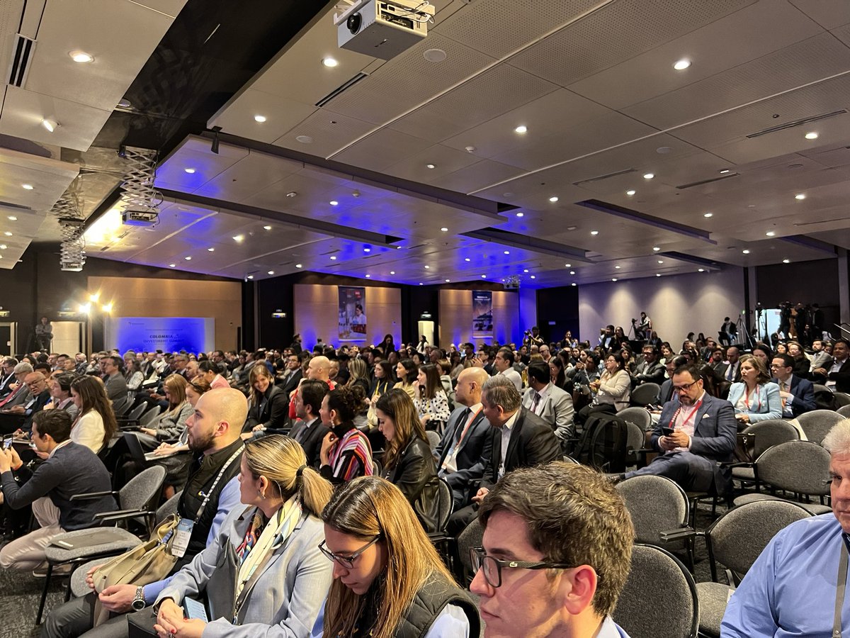 “#ColombiaInvestmentSummit2023 marca un hito pues es la primera vez que se enfoca en las regiones, con el fin de fortalecer su economía.
Entre el 20 y el 28 de noviembre estas regiones podrán exponer su oferta sectorial ante inversionistas internacionales” <a href="/CarCaballeroV/">Carmen Caballero Villa</a>