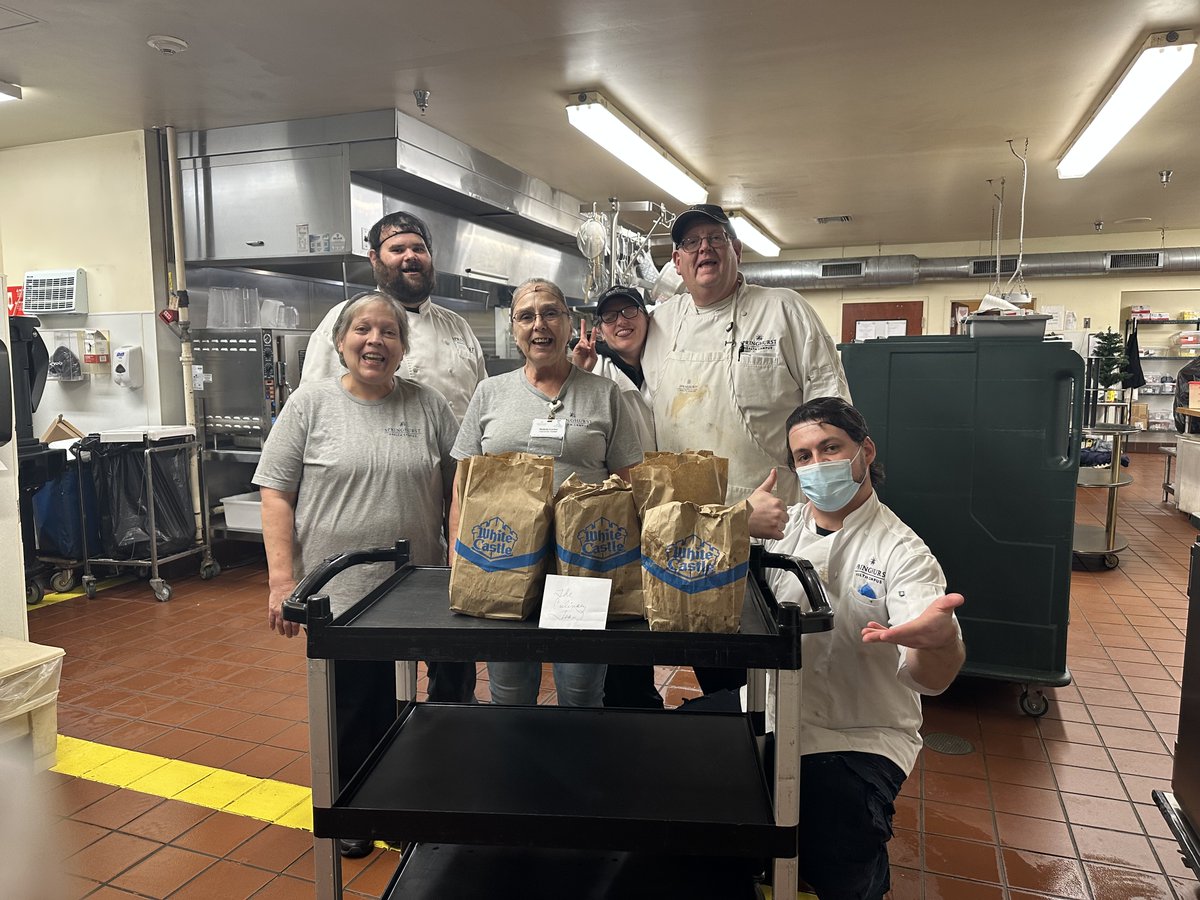 SpringhurstHC's tweet image. Our Culinary Team deserves to be treated like Royalty, and that is why we brought the Castle to them, White Castle that is! Good food, for good people!
#TrilogyCulinaryTeamIsTheBest