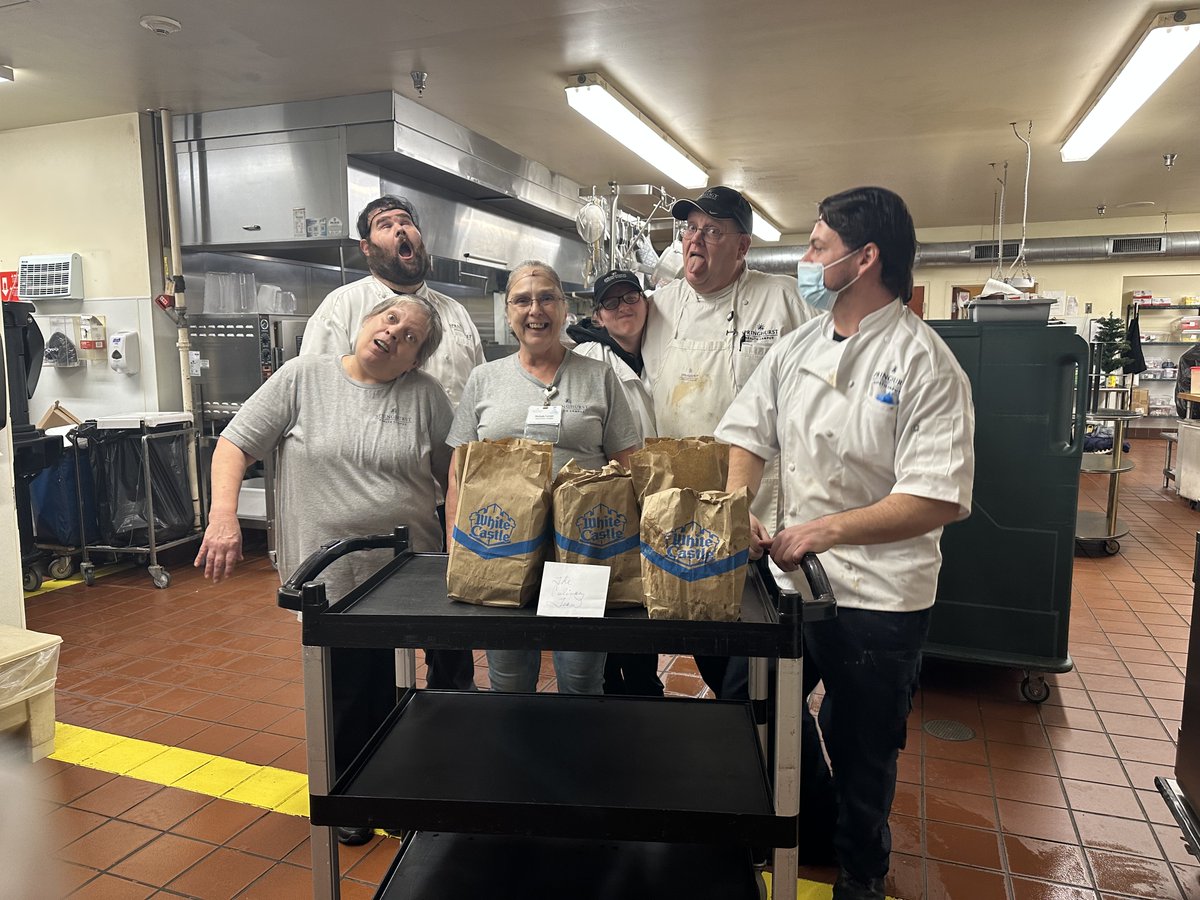 SpringhurstHC's tweet image. Our Culinary Team deserves to be treated like Royalty, and that is why we brought the Castle to them, White Castle that is! Good food, for good people!
#TrilogyCulinaryTeamIsTheBest