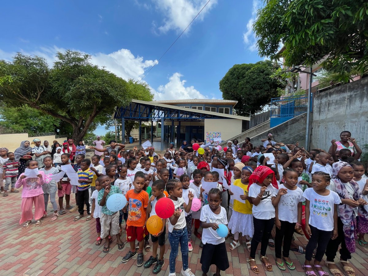 Ouverture de la semaine des droits de l'enfant en cette #journeeinternationaledesdroitsdelenfant à l'école Abdourahamane Soihili. Merci au directeur, aux enseignants et aux élèves pour leur engagement, et rendez-vous vendredi pour la clôture et la découverte des réalisations !