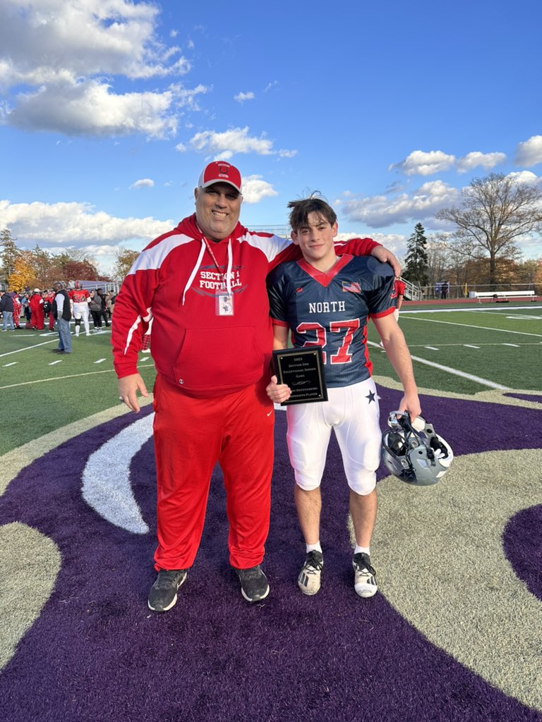 NoahC149's tweet photo. Had a great time yesterday at the section 1 exceptional senior game. Finished the game as the North defensive player of the game.
@jerryflora1 @johnjayfootball @coach_schu https://t.co/nZqwUrXWoz