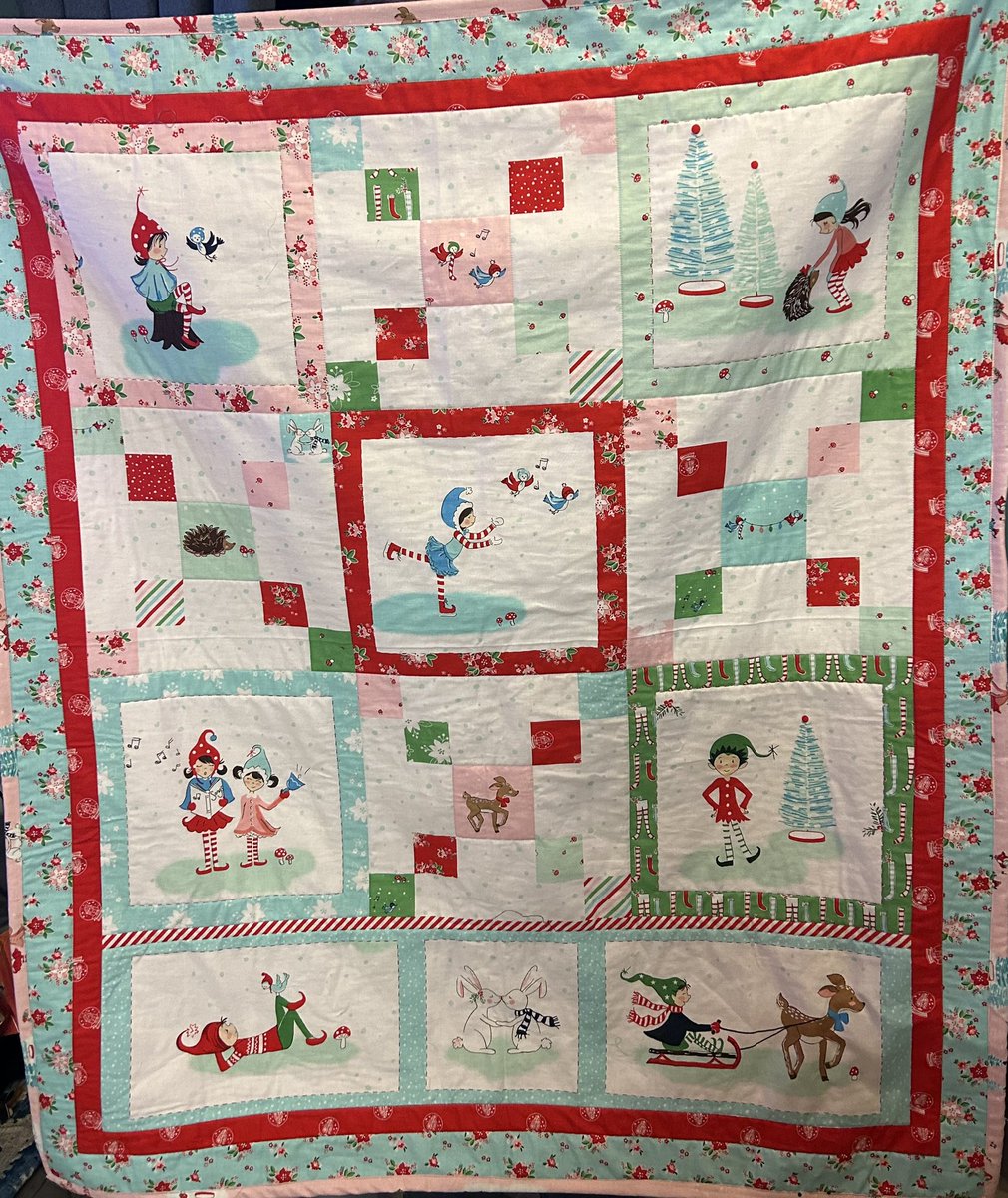 Beautiful #Christmas #quilt finished last night. A gorgeous gift that will be used, year after year.  #MadebyMe #MadeInCavan #MadeLocal #Handmade