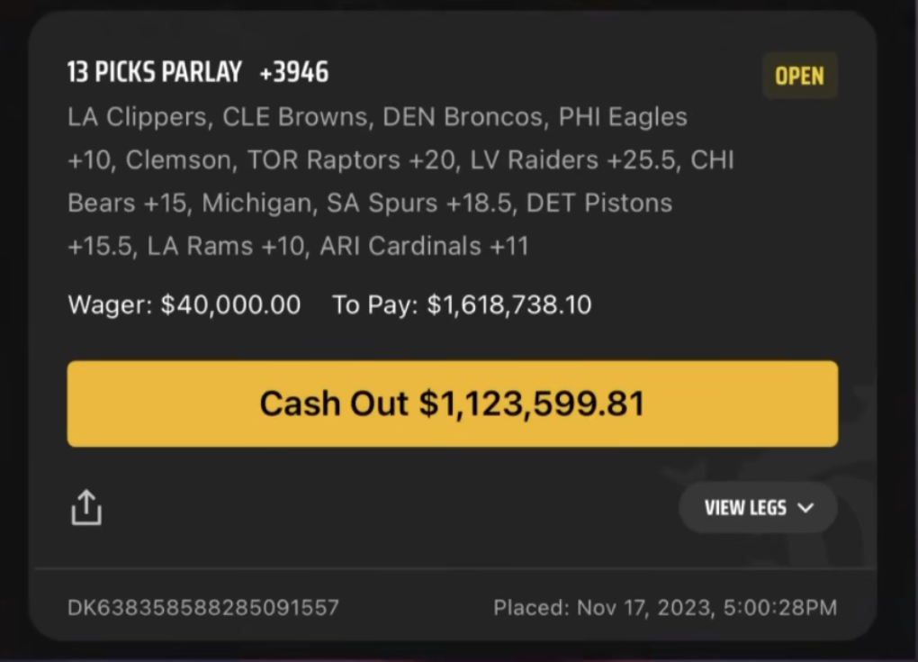 ActionNetworkHQ's tweet photo. JUST NEEDS EAGLES +10 FOR A $1.6M PAYOUT 🤑

He'll also be putting $500K on Chiefs -2 looking for a middle 👀

(via @Marco_Parlay | @DKSportsbook) https://t.co/u8vnw4B9jl