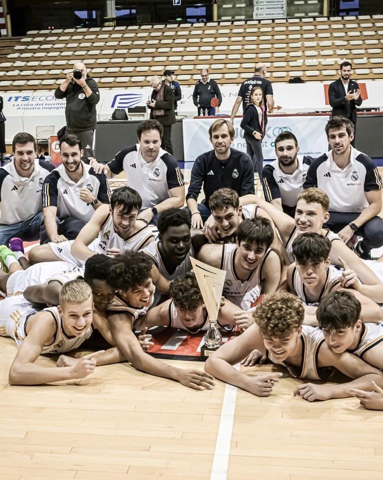 Real Madrid Basket tweet media