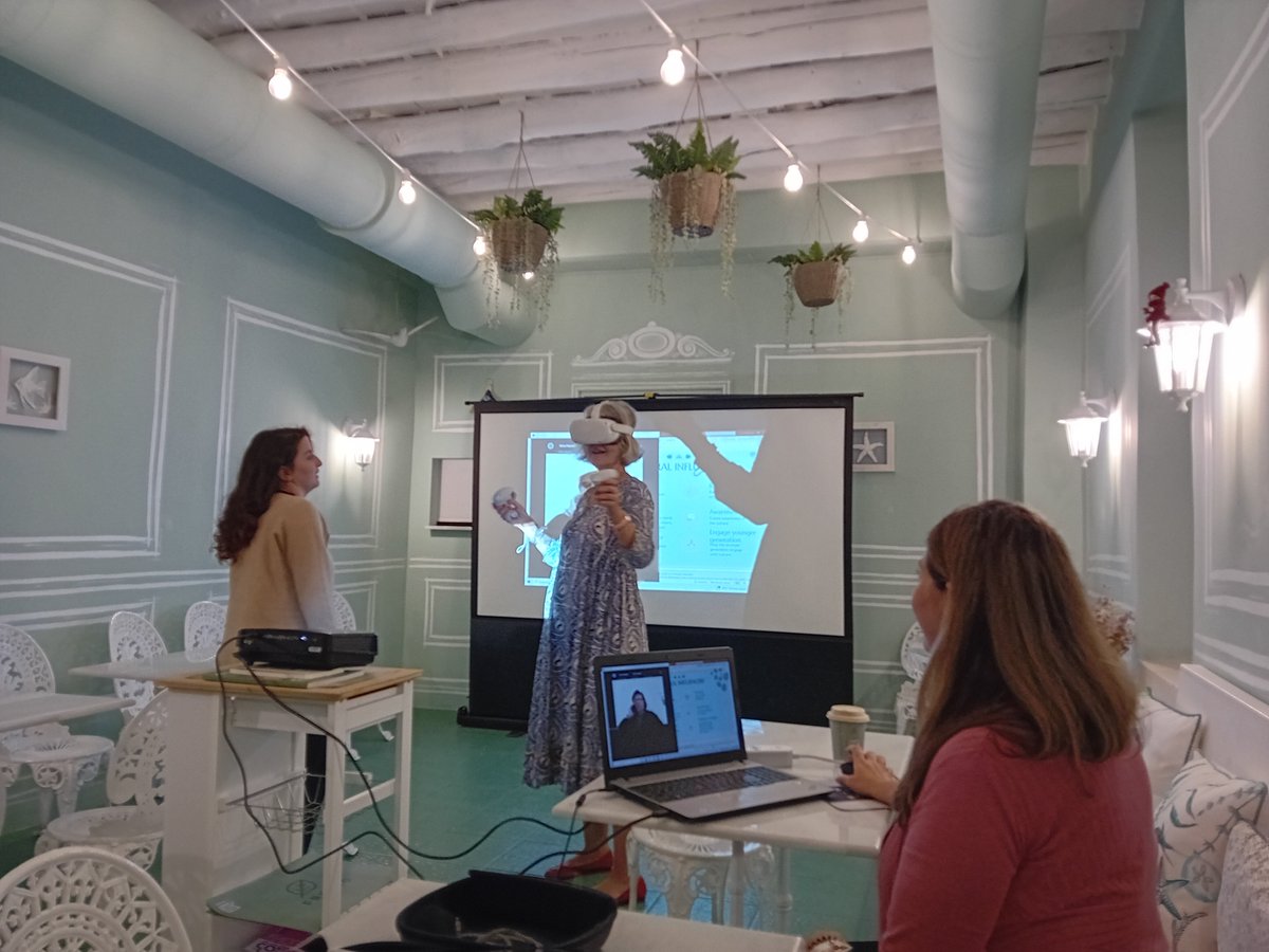 eCHOing_EU's tweet photo. #eCHOing i implementing 24 projects of Open innovation where students and citizens are involved in 5 EU countries! read more about the ones organised by OSYGY in Greece this month by Gaia Sasso
https://t.co/N1jRcucvaz https://t.co/8rzobVUnIO