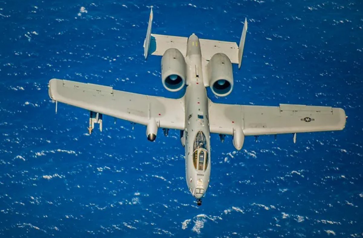 PucaraDefensa's tweet photo. El #Poderaereo, una revisión de la #estrategia a la #tactica
@FACh_Chile @CeeaFach #airpower #aew #awacs #jstar #comandoycontrol #comao #redflag #jfac 

https://t.co/XGbmcvUkQb https://t.co/VBA4VJ2YPf