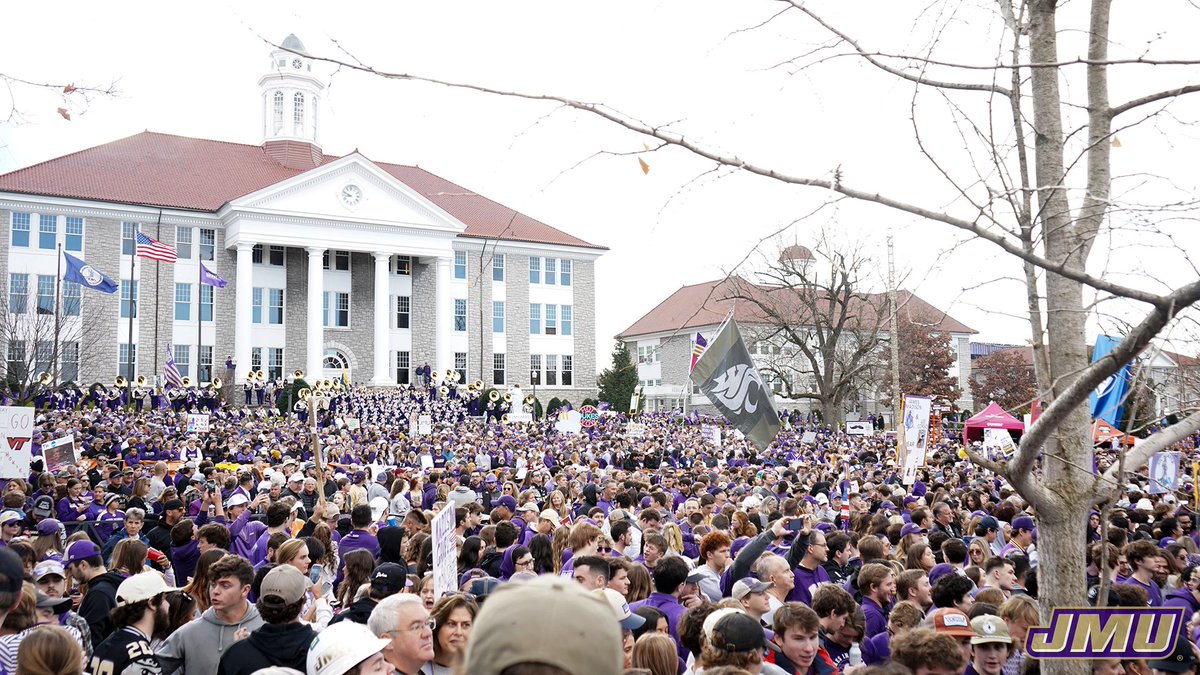 JMUSports's tweet photo. Still reminiscing on Saturday - thank you JMU Nation for showing your colors proud and true for the world to see! 💜💛

📸 | https://t.co/Ed1fSoxVUs

#GoDukes https://t.co/yVcTMXYAF7