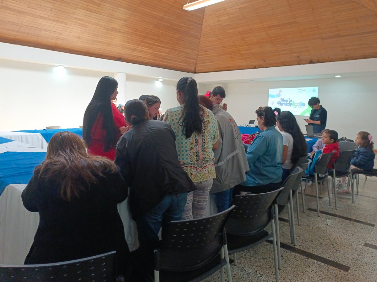 CpdhDe's tweet photo. Hoy arrancamos con nuestra escuela de entrenamiento en formación política a las mujeres y población LGTBI+ con apoyo de la @giz_colombia en el marco del proyecto Paz Diversa ¡Viva la ParticipAcción! @CPDHColombia @PrensaRural https://t.co/lcL46txhTw