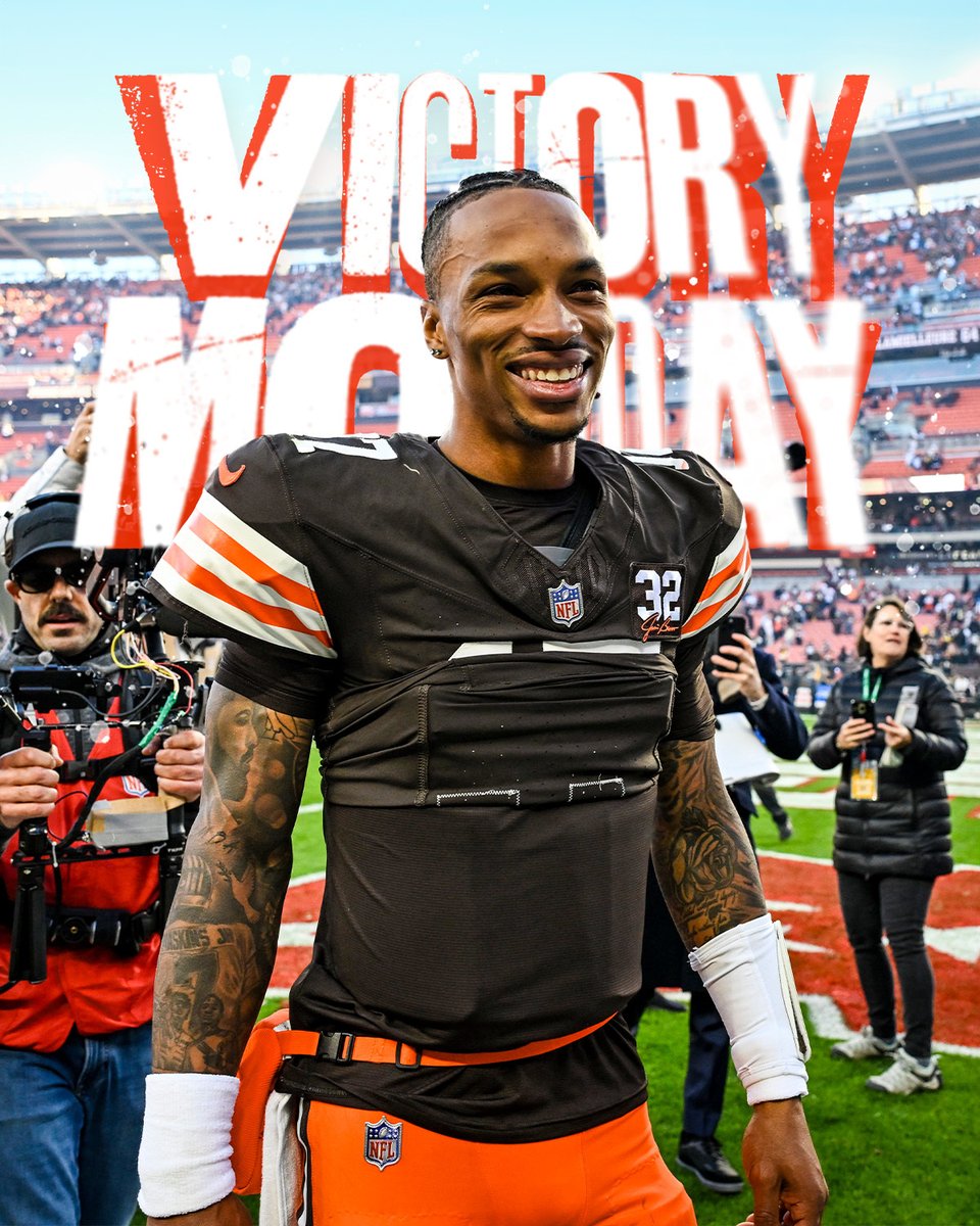 Browns's tweet photo. CLEVELAND!

IT'S VICTORY MONDAY! https://t.co/Zi6ljdxCiy
