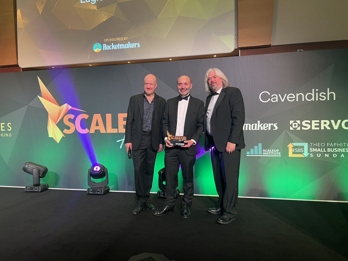 Last week the @ScaleupAwards were back to celebrate high-growth businesses in the UK and we were overjoyed to once again sponsor the Scale-Up Disruptor Award! 🏆 In case you missed it, our CEO Richard Godfrey took the stage to reveal this year's winners... Eagle Genomics!!!🎉