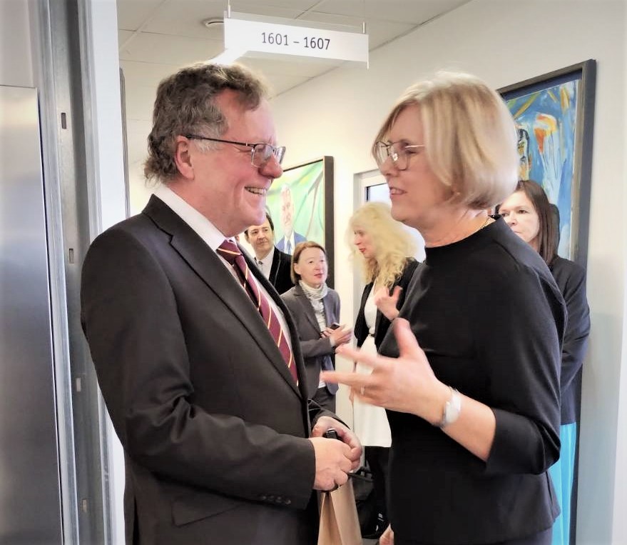 NKU_CZ's tweet photo. Oslavy 70 let organizace INTOSAI, která sdružuje kontrolní instituce celého světa, se konají dnes na půdě rakouského Parlamentu ve Vídni.
Tématem je i udržitelnost.
Účastní se i prezident NKÚ @miloslav_kala, který zde reprezentuje také evropskou EUROSAI.
#70yearsINTOSAI https://t.co/78oO8HRQkw