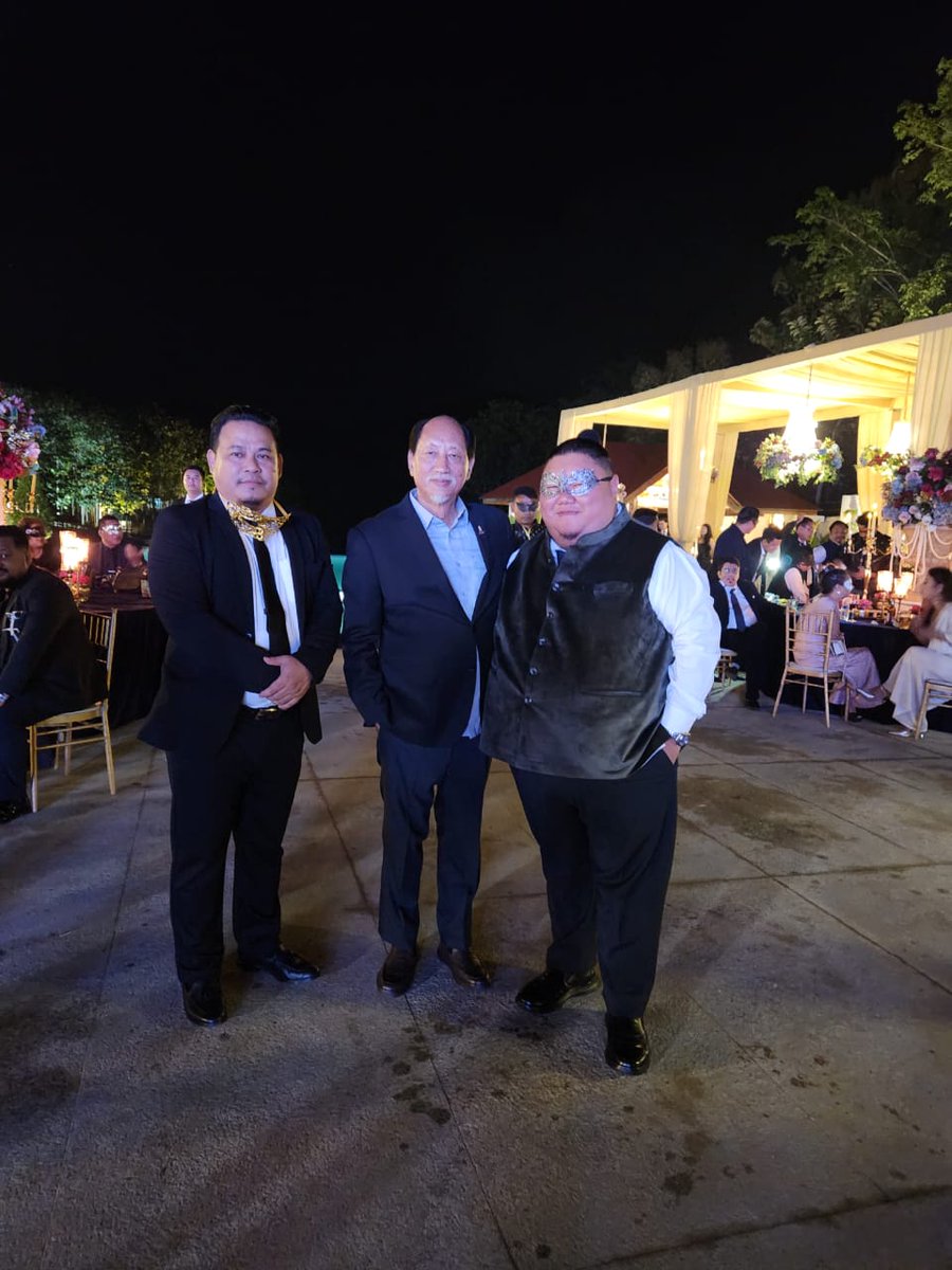suponghoki77's tweet photo. Thank you Sir for the wonderful evening. 
Once again congratulations and best wishes to you and your family.
@Neiphiu_Rio @AlongImna https://t.co/9JAwPVw4PH