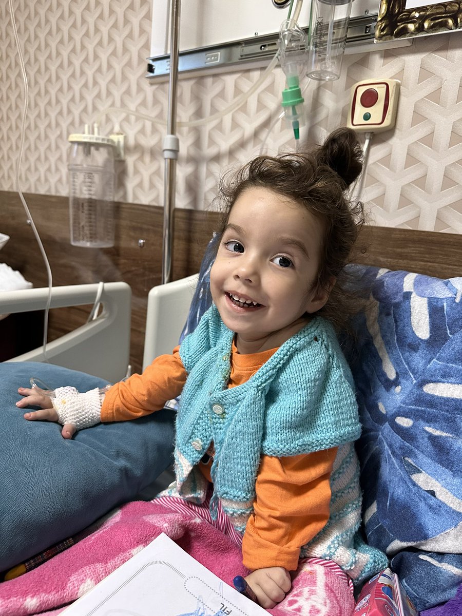 ŞÜKÜRLER OLSUN HASTANEDEN TABURCU OLDUK TEDAVİMİZ EVDE DOKTOR KONTROLÜNDE DEVAM EDECEK HASTANE FATURAMIZA SPONSOR OLAN İDİL AYŞENİN KAHRAMANLARI İYİKİ VARSINIZ <a href="/devrimboran5/">devrim boran</a> <a href="/ResNazen/">Reş nazen</a> @pirayeninmavisi <a href="/Elara_20/">🧚🏽‍♀️Elara🌻🍒</a> <a href="/mehmetbaykan/">maremsav adiga</a>