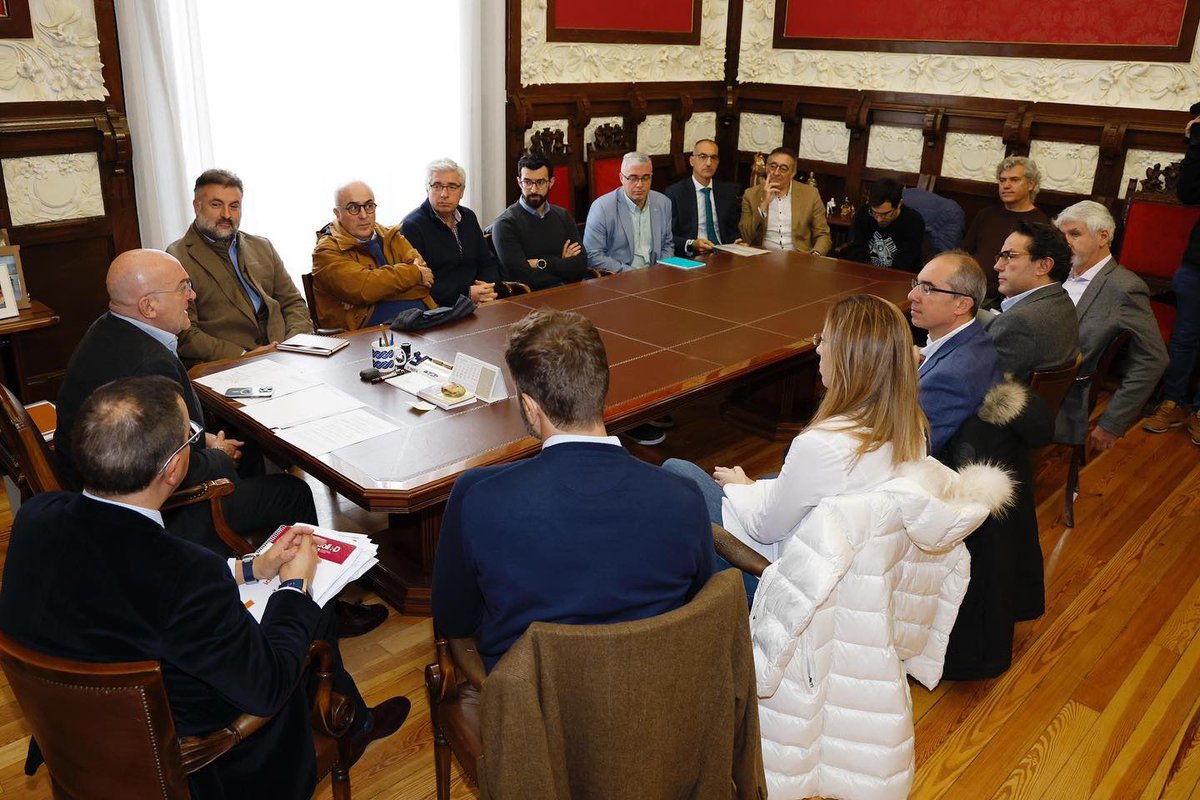 coaatva (@coaatva) on Twitter photo Presentación de los proyectos de VALLADOLIDMISION para la descarbonizacion de la ciudad.<a href="/AyuntamientoVLL/">Ayto. de Valladolid</a> Presentación de los proyectos de VALLADOLIDMISION para la descarbonizacion de la ciudad.<a href="/AyuntamientoVLL/">Ayto. de Valladolid</a>