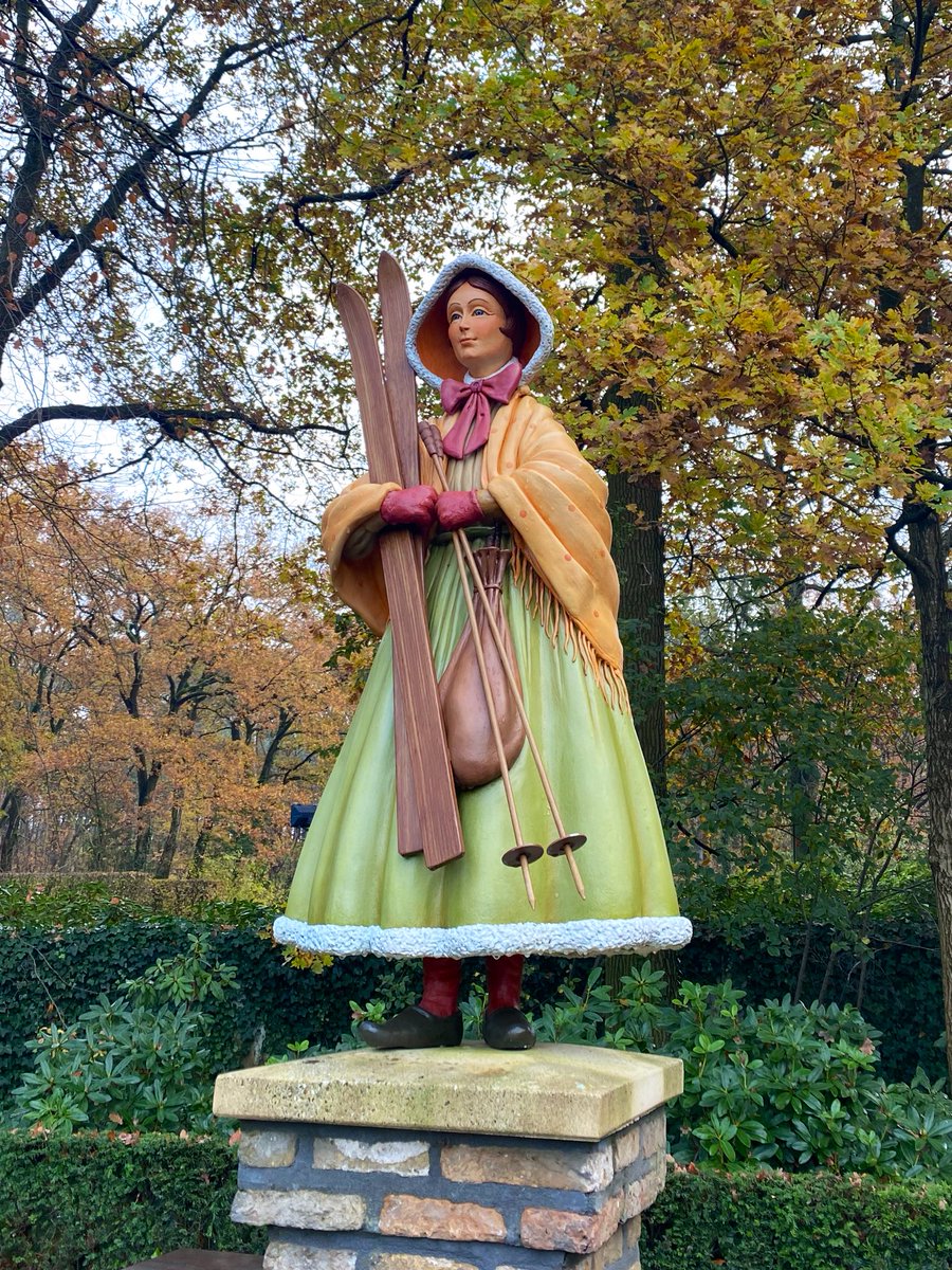 Welkom op mijn account @Efteltwinkel Mijn aller eerste post! 🍄 

#Efteling #Pardoes #Wereldvolwonderen