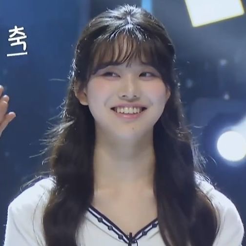 illeeys's tweet photo. the prettiest girl with the brightest smile in the whole entire world 🥹💕 we will be missing you a lot jeemin and if you ever decide to come back as an idol, actor or whatever we will be supporting you! 🫶🏻 we’ll always be waiting for you 🫂✨
#WeLoveYouJeemin
#AlwaysWithJeemin https://t.co/GnE7tdZ5Z7