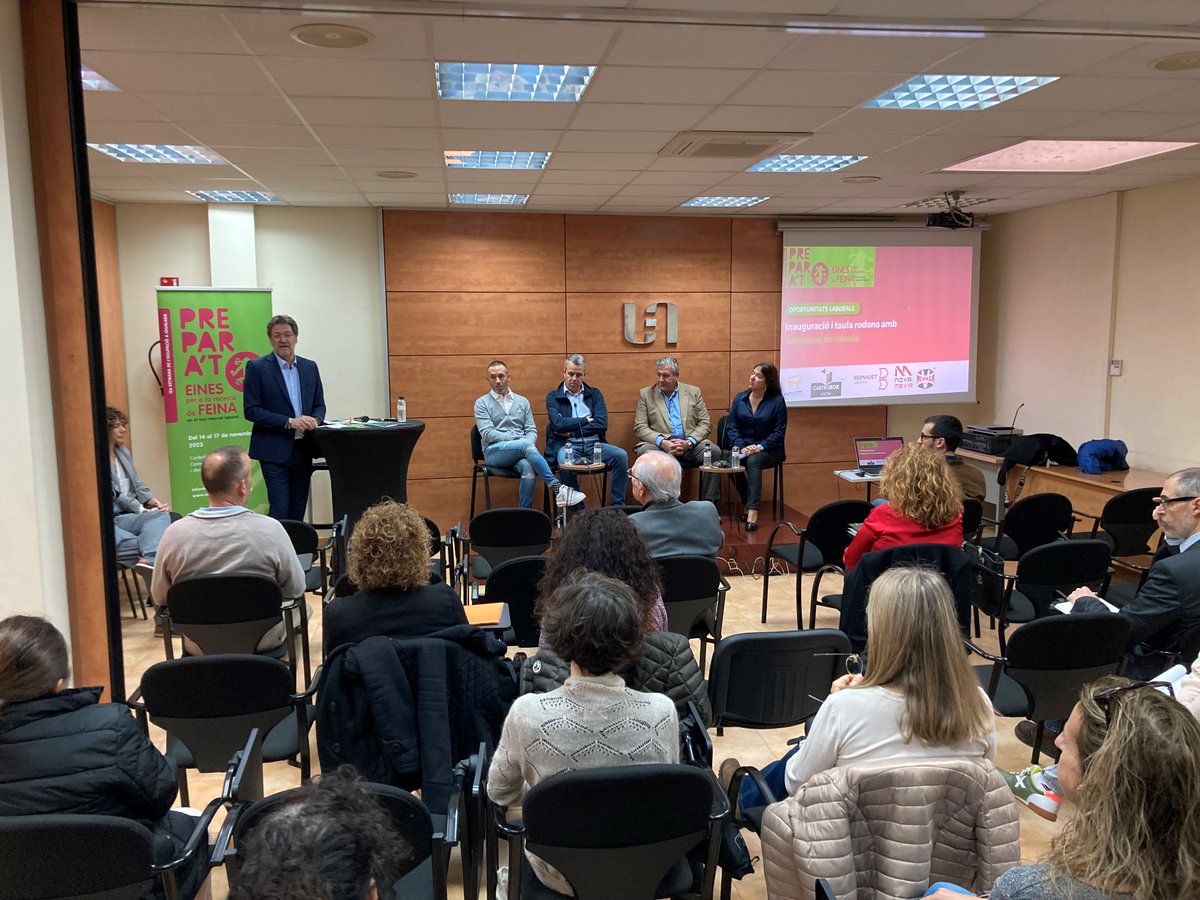 UEAnoia's tweet photo. #PREMSA El “Connecta” posa punt i final a una exitosa Setmana de l’Ocupació d’Igualada 

✅El Connecta va comptar amb la participació de 125 persones que van poder-se entrevistar-se amb empreses de la comarca de l’Anoia

https://t.co/mOQrncRX39 https://t.co/H3uF6WYSKj