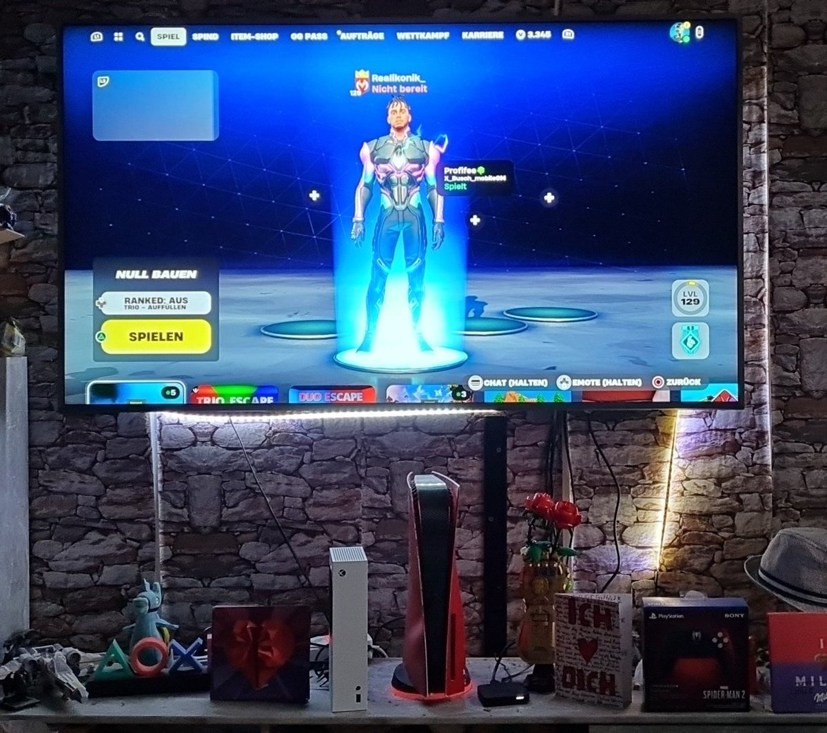ItsMaexy_'s tweet photo. @HeyStani Hier mal ein spontanes Bild 😅👍🏻 #StanSetup https://t.co/1ycRyWrVHe