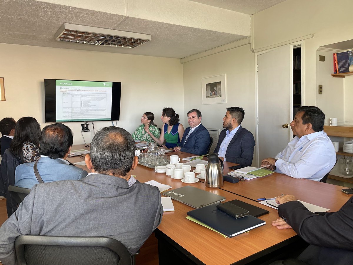 Rimisp's tweet photo. AHORA | Representantes de las ARD de Tacna, Huánuco, Tumbes, Ancash, Huancavelica, Loreto y Arequipa 🇵🇪 comienzan la ''Pasantía de Estudio a Chile de Sensibilización y Análisis Crítico de la Sostenibilidad de las Agencias Regionales de Desarrollo''
🤝 #PROMSACE Perú @pcmperu https://t.co/L06jq1PurO