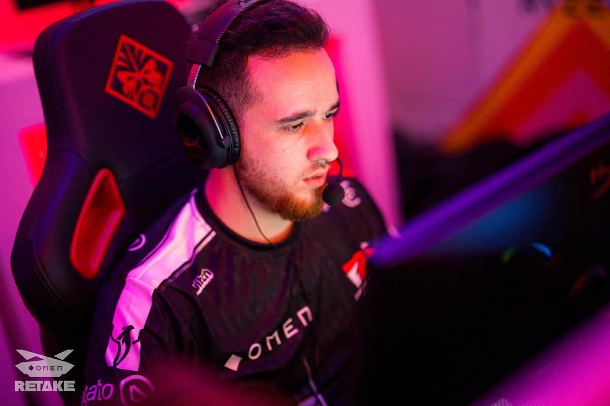 letsRETAKE's tweet photo. Com apetite para mais Counter-Strike?
@RhynoEsports_ e @ftwesports voltam-se a encontrar já esta quinta-feira na Grande Final 2023 do OMEN RETAKE! 💥
🏆 #OMENRETAKE https://t.co/3XYsZfQOWx