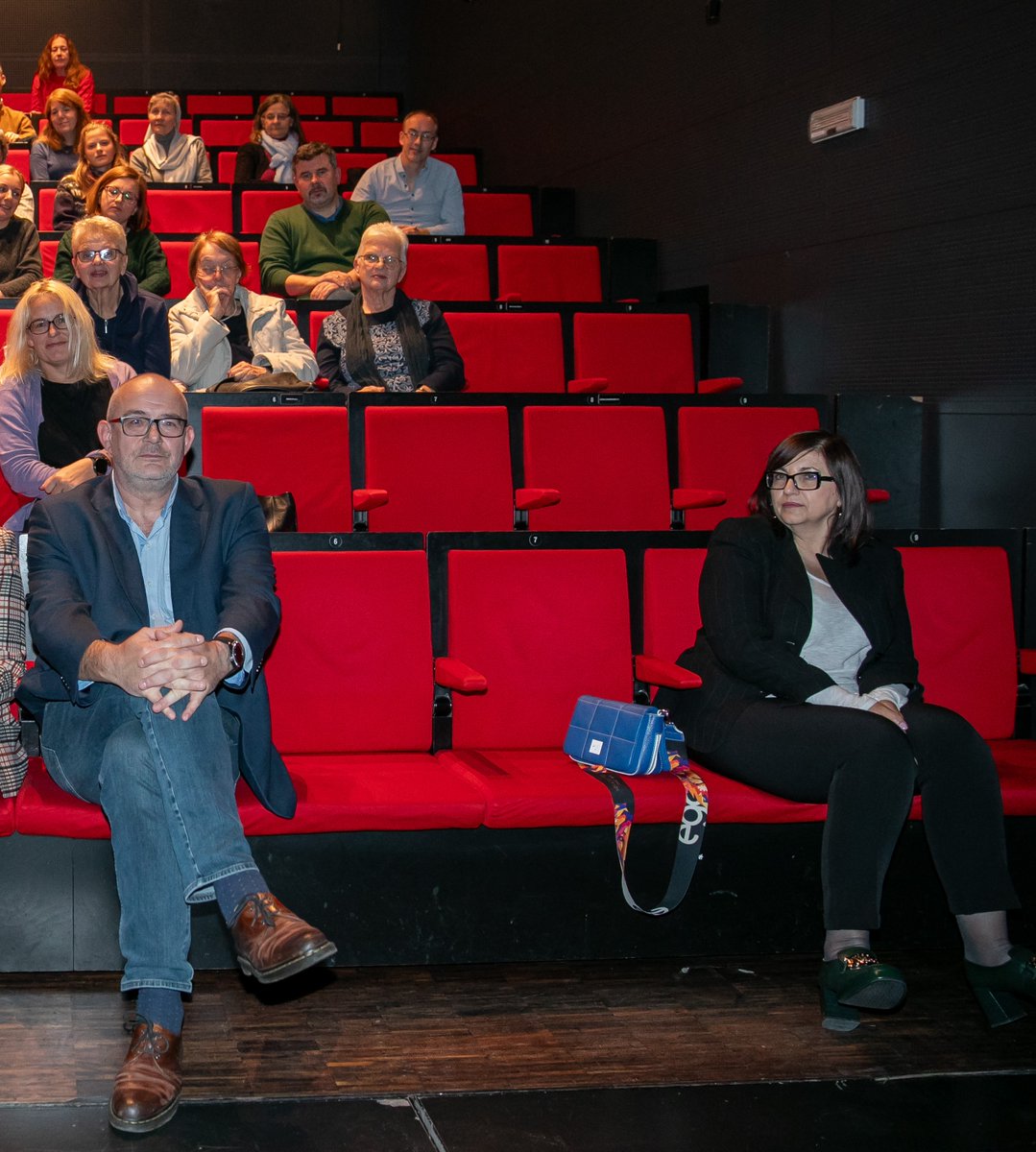 Ważny wieczór w Lublanie - w sobotę 18.11 w Mini Teater w ramach Festiwalu Tolerancji odbyła się projekcja filmu dok. o Rodzinie Ulmów  „Historia jednej zbrodni” w reż. Mariusz Pilisa, zorganizowana przez <a href="/PLinSlovenia/">PLinSlovenia</a> 
Po projekcji - debata z udziałem reżysera. Dziękujemy!