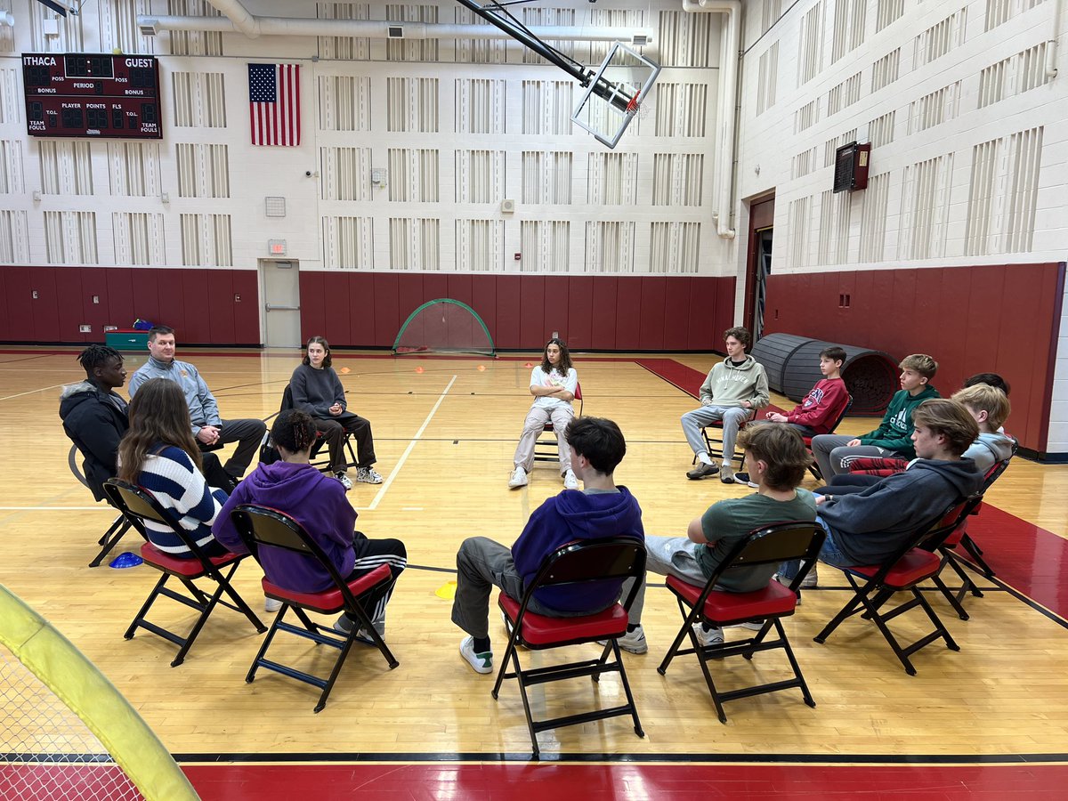 TigersBJM's tweet image. Coach Valletta keeping us connected to our alum! 
ICSD grad, Aliou Cisse, now a first year scholar athlete at St Michael’s College, talking to our PE for the Scholar Athlete class about life as a college athlete.